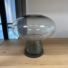 Load image into Gallery viewer, Smoked Vase