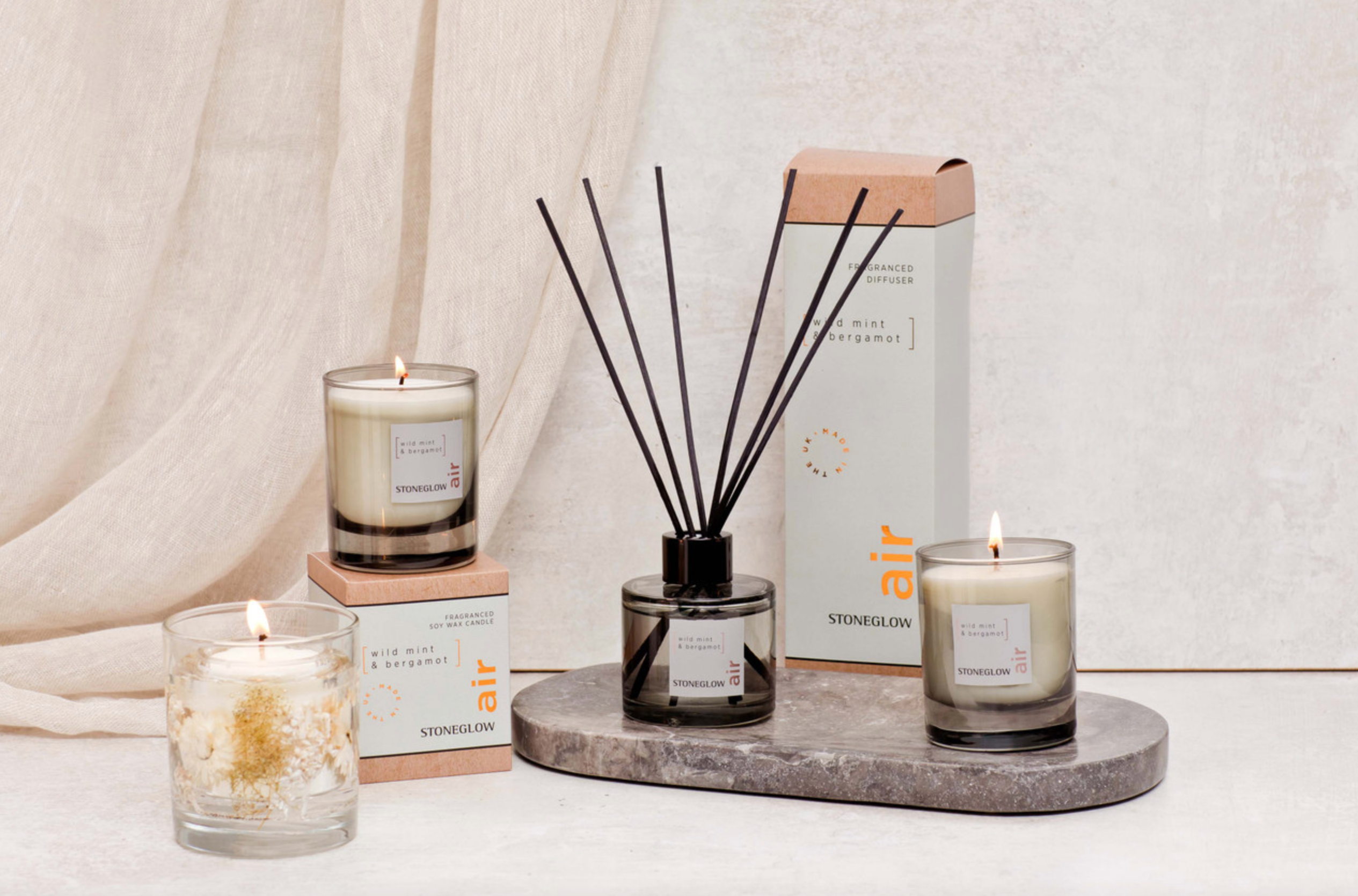 Elements Air: Wild mint and bergamot scented candle