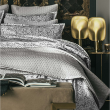 Load image into Gallery viewer, Palace Quilted Bed Throw - Oyster
