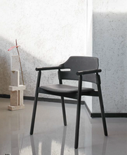 Load image into Gallery viewer, Saine Dining Chair
